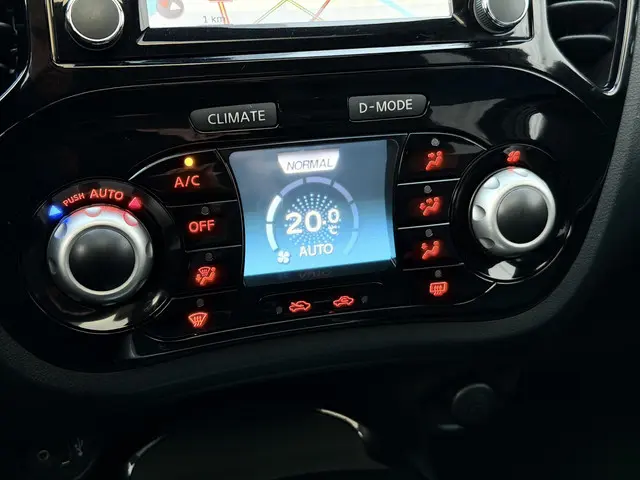 Nissan Juke 1.6 Tekna 2015 Benzine 41