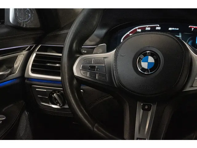 BMW 7 Serie 745e High Executive 2019 Hybride Benzine 24