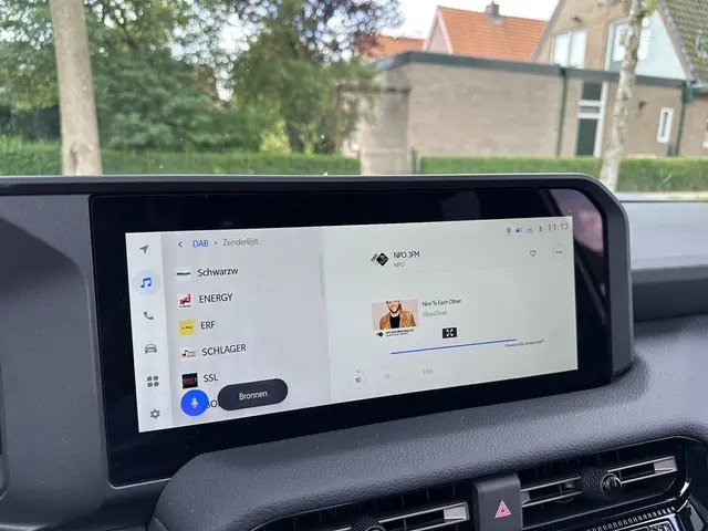 Toyota Land Cruiser 2.8 D-4D President 2025 Diesel 23