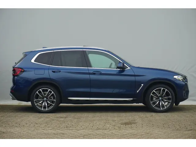 BMW X3 xDrive30e 2025 Hybride Benzine 3