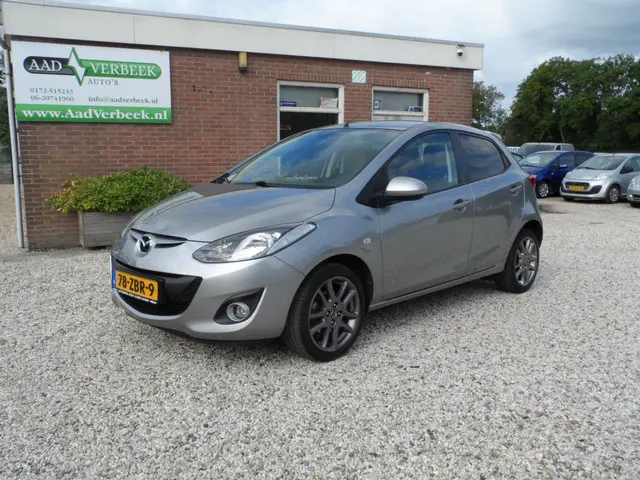 Mazda 2 1.3 TS Plus 2012 Benzine 2