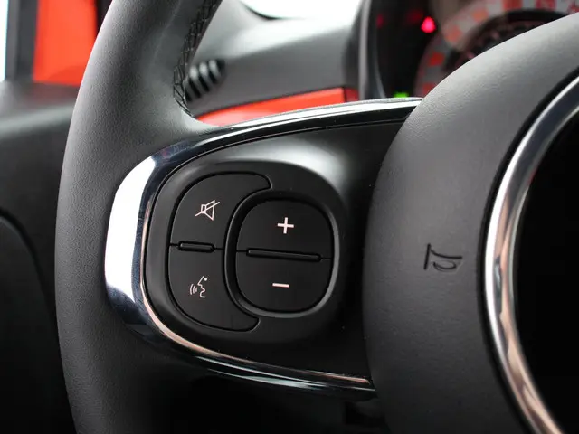 Fiat 500C 1.0 Hybrid Vita 2023 Benzine 18