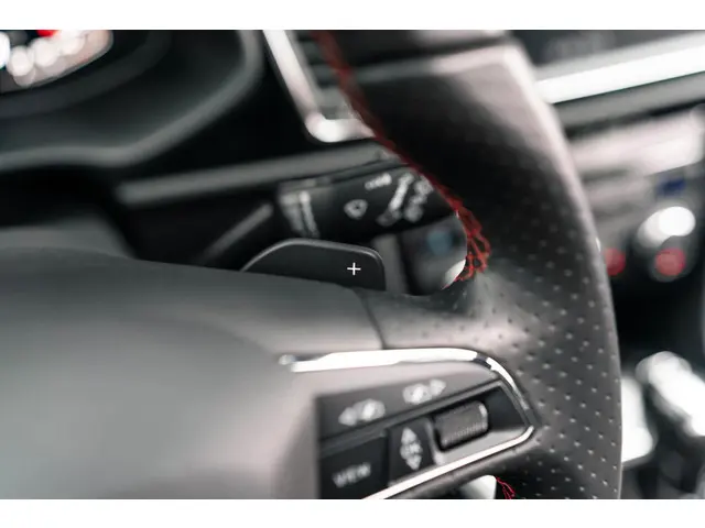 SEAT Leon 1.5 TSI FR NAP DSG Beats Pano ACC 2020 Benzine 25