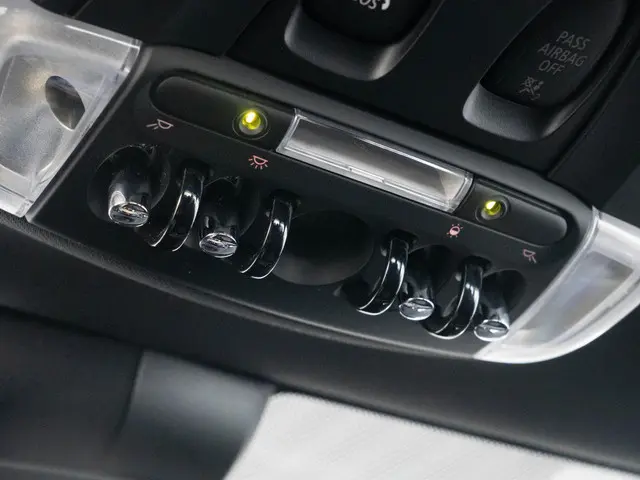 MINI 3-Deurs Cooper Aut. 2023 Benzine 30