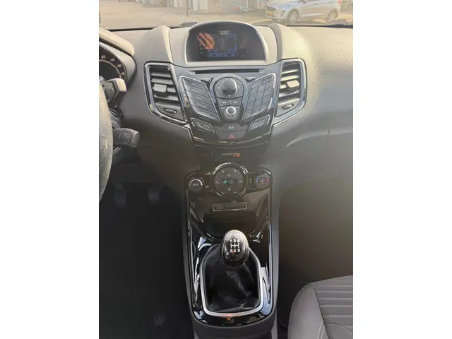 Ford Fiesta 1.0 EcoBoost Titanium 2013 Benzine 6