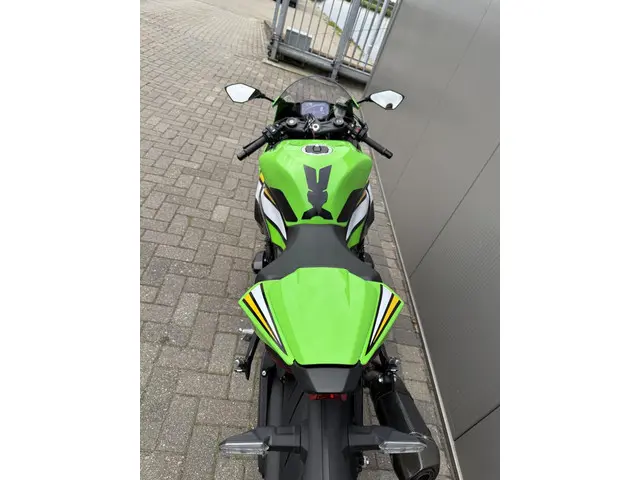 Kawasaki Ninja ZX ZX-6R Performance 2024 Benzine 14