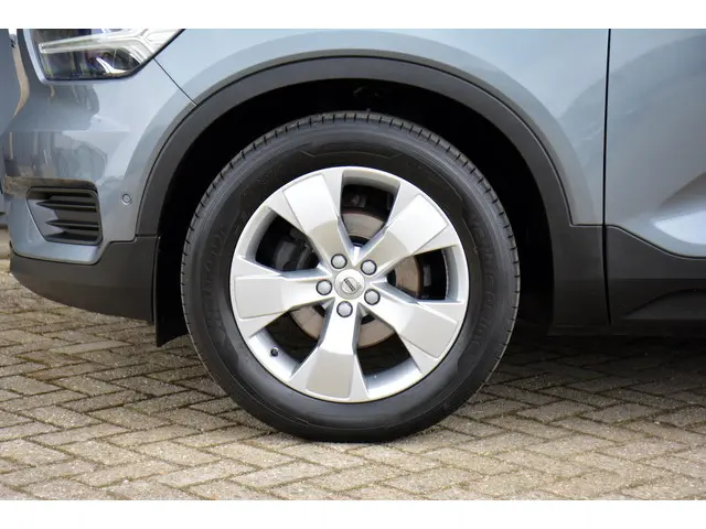 Volvo XC40 1.5 T3 Inscription 2018 Benzine 27