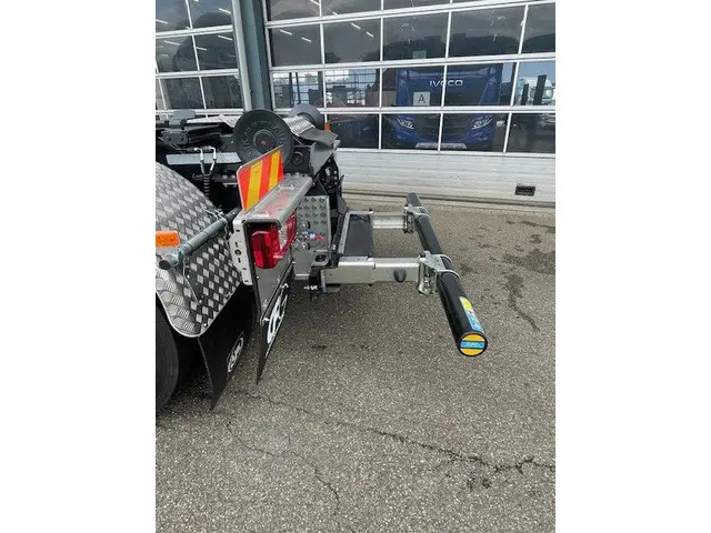 Iveco X-Way 570 6x2 haakarmsysteem 30 ton 2025 Diesel 6