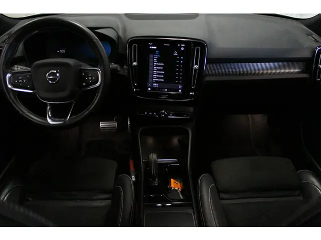 Volvo XC40 Recharge P8 AWD R-Design 2020 Elektrisch 11