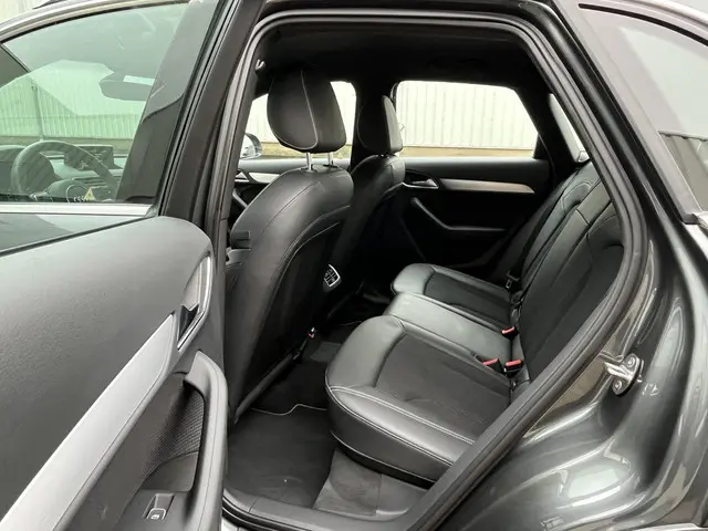 Audi Q3 1.4 TFSI CoD Sport Advance Sport 2018 Benzine 19