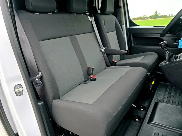 Opel Vivaro 1.5 Diesel L2 H1 2024 Diesel 12