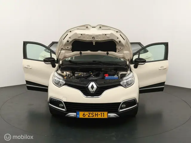 Renault Captur 0.9 TCe Helly Hansen 2015 Benzine 26