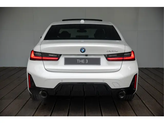 BMW 3 Serie Sedan 320e 2025 Hybride Benzine 5