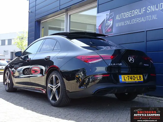 Mercedes-Benz CLA 250 4MATIC Premium 2020 Benzine 4