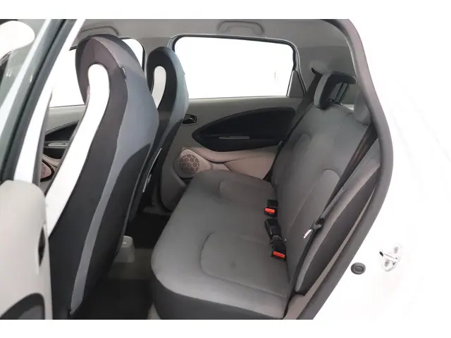 Renault ZOE R240 Intens 22 kWh (Huur Accu) 2016 Elektrisch 9