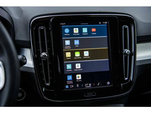 Volvo XC40 2.0 B4 Core 2024 Benzine 18