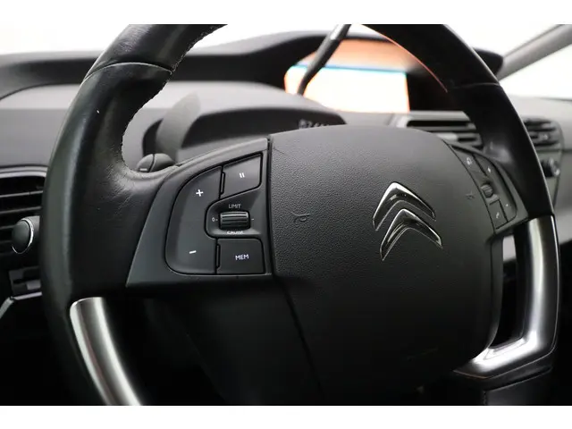 Citroën C4 Picasso 1.2 PureTech 130pk Feel 2017 Benzine 26