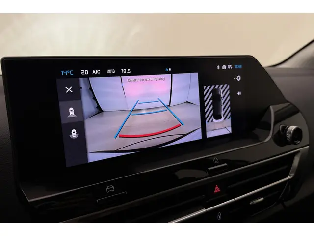 Citroën C4 1.2 Hybrid 136 Plus 2024 Hybride Benzine 24