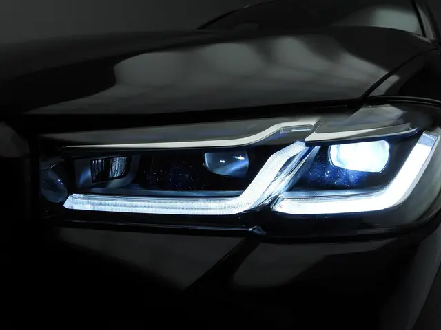 BMW 5 Serie Touring 530e xDrive 2024 Hybride Benzine 52