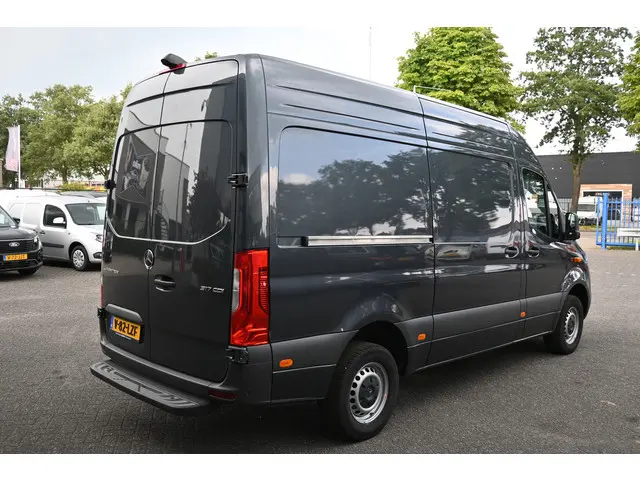 Mercedes-Benz Sprinter 317 CDI L2H2 Pro HD 2024 Diesel 3