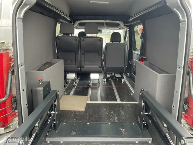 Toyota ProAce 2.0D L2H2 Aspiration 2015 Diesel 10
