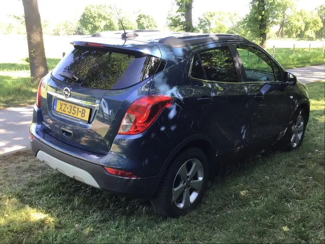 Opel Mokka X 1.6 Selection (ex-BTW € 8180,--) 2016 Benzine 4