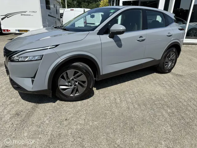 Nissan QASHQAI 1.3 MHEV Business Design 2023 Benzine 3
