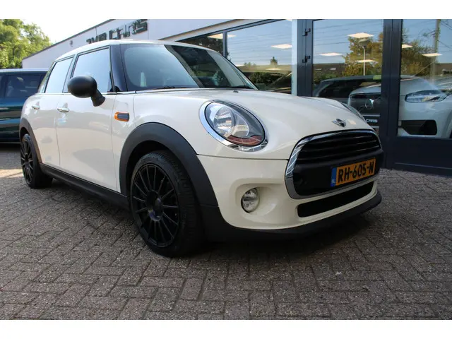 MINI One Mini 1.2 Business 2016 Benzine 9
