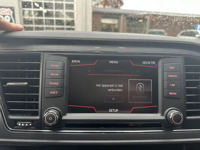 SEAT Leon ST 1.4 EcoTSI FR Connect 2015 Benzine 25