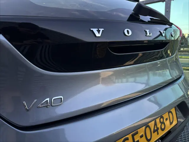 Volvo V40 1.5 T3 Momentum 2015 Benzine 6