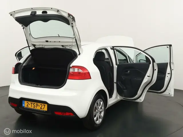 Kia Rio 1.2 CVVT ComfortLine 2014 Benzine 21