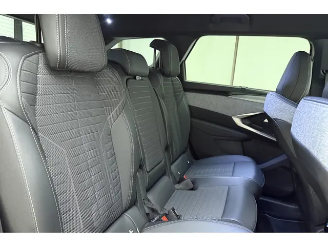 Peugeot 5008 1.2 Hybrid 145 GT 2025 Hybride Benzine 16