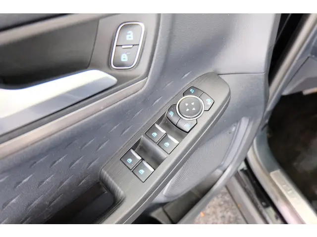 Ford Kuga 2.5 PHEV Titanium 2020 Hybride Benzine 28