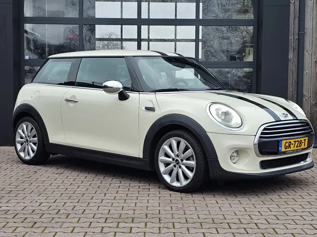 MINI Cooper 2