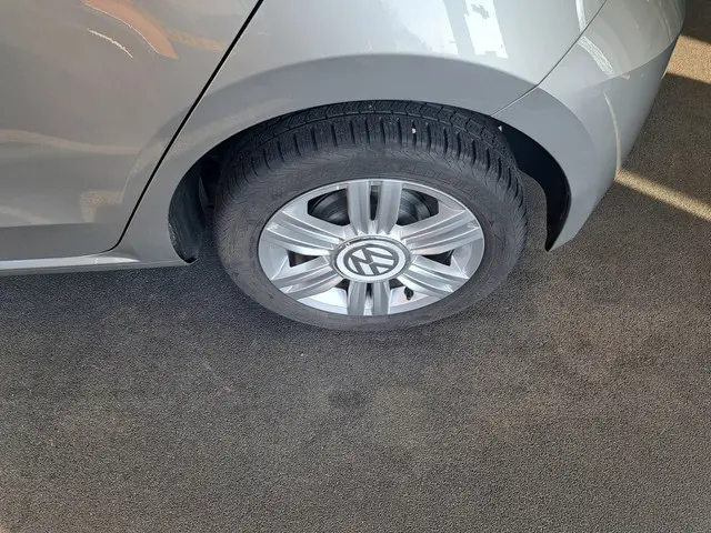 Volkswagen up! 1.0 BMT high up! 2018 Benzine 17