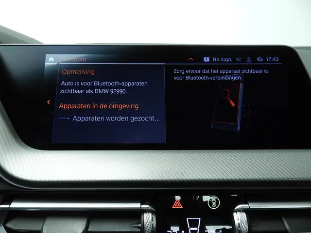 BMW 1 Serie 5-deurs 118i 2021 Benzine 32