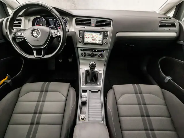 Volkswagen Golf 1.0 TSI Sportline 2015 Benzine 6