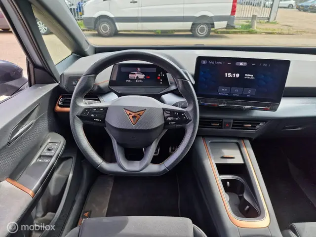 CUPRA Born Adrenaline One 62 kWh 2022 Elektrisch 11