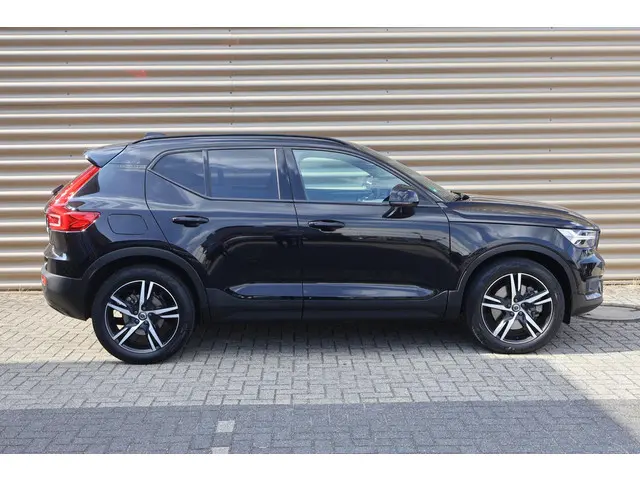 Volvo XC40 1.5 T5 Recharge R-Design 2020 Hybride Benzine 10