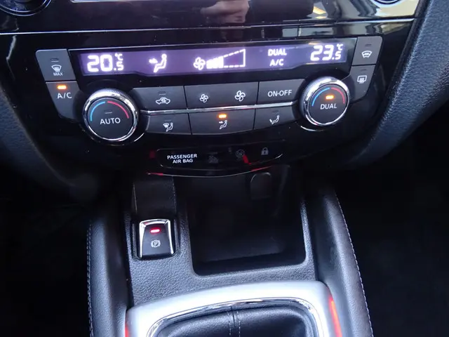 Nissan QASHQAI 1.2 Tekna 2014 Benzine 30