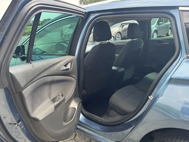 Opel Astra Sports Tourer 1.4 Business+ 2017 Benzine 16