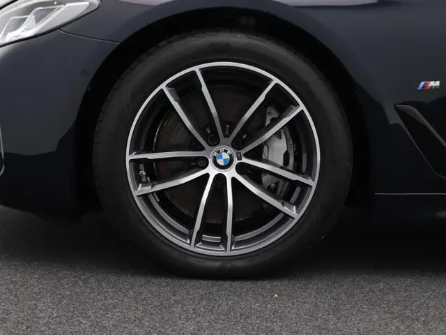 BMW 5 Serie Touring 530d xDrive 2023 Diesel 8