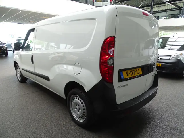 Opel Combo 2