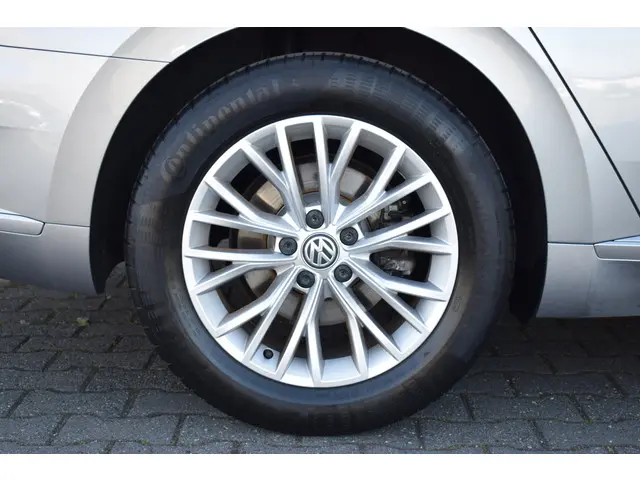 Volkswagen Arteon 1.5 TSi 2018 Benzine 22