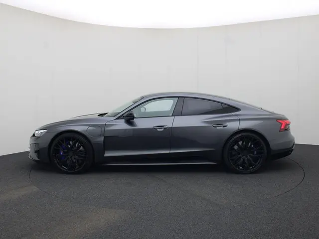 Audi e-tron GT RS 93 kWh 440kW/598pk 2023 Elektrisch 37