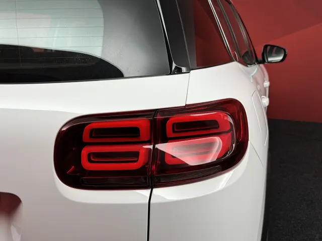 Citroën C5 Aircross 1.2 PureTech Live 2019 Benzine 23