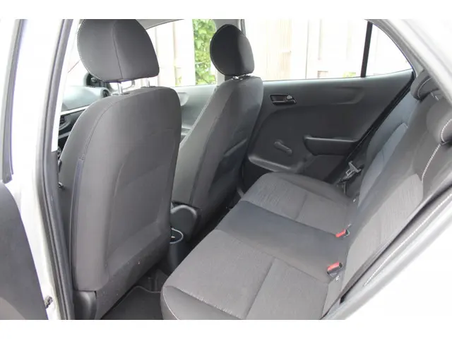 Kia Picanto 1.0 MPi Comfort Line 2020 Benzine 13
