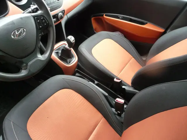 Hyundai i10 1.0i i-Motion Comfort 2016 Benzine 11