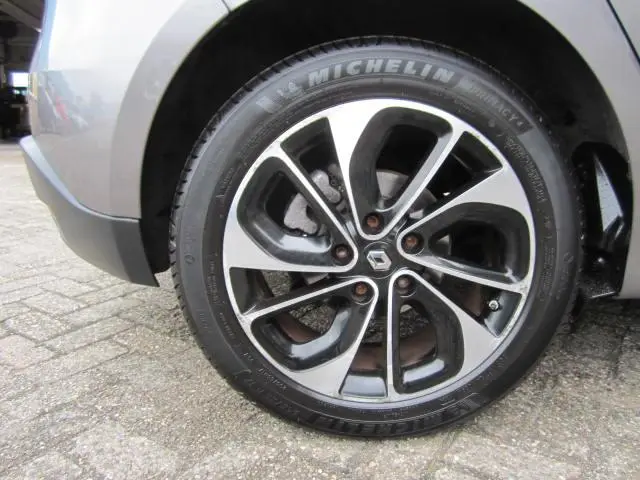 Renault Scénic 1.2 TCe Bose 2016 Benzine 19
