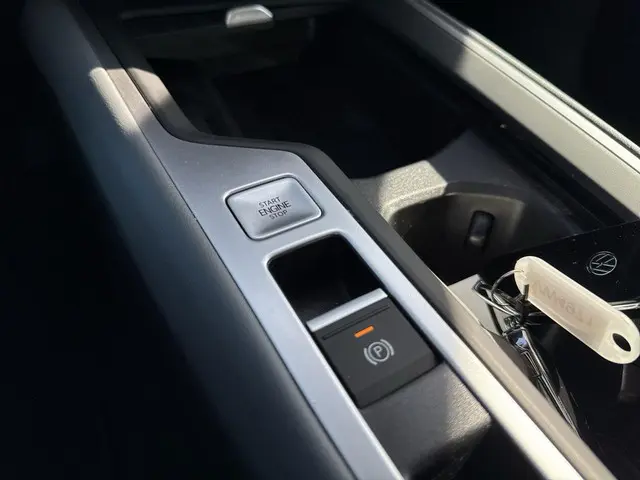 Volkswagen Passat Variant 1.5 eTSI Business 2024 Benzine 28